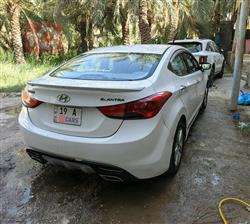 هیوندای ئەلەنترا